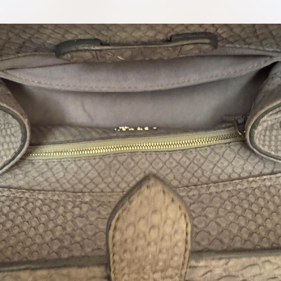 Asprey of London 1781 lavender python bag with gold hardware - Picture 6 of 8